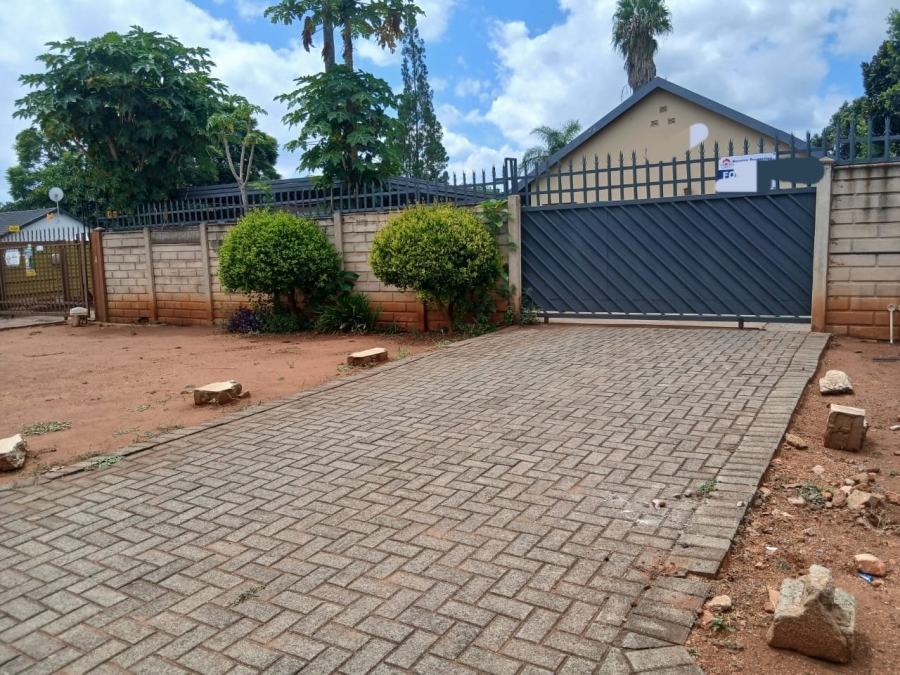 3 Bedroom Property for Sale in Rustenburg Central North West